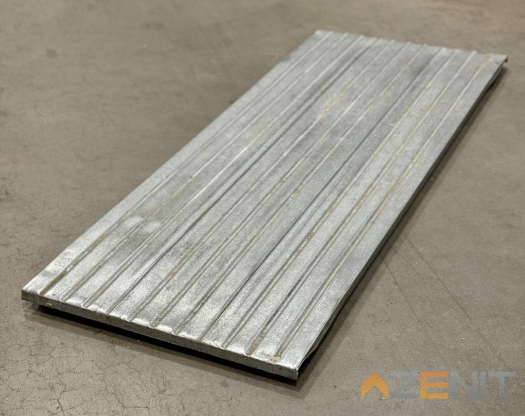 Polcfedés METALSISTEM típus 770x300mm használt 